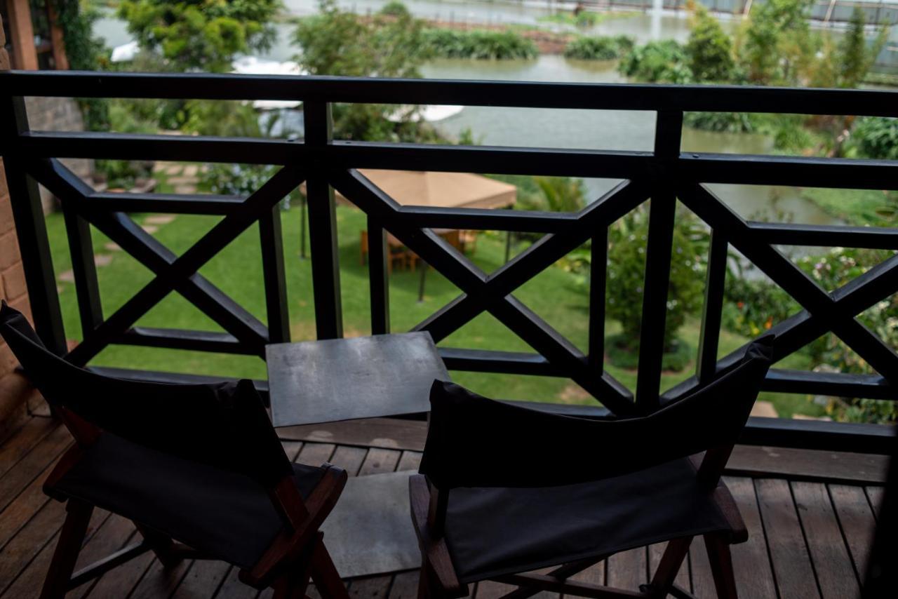 Radisson Hotel Tamboho Waterfront Antananarivo Ngoại thất bức ảnh