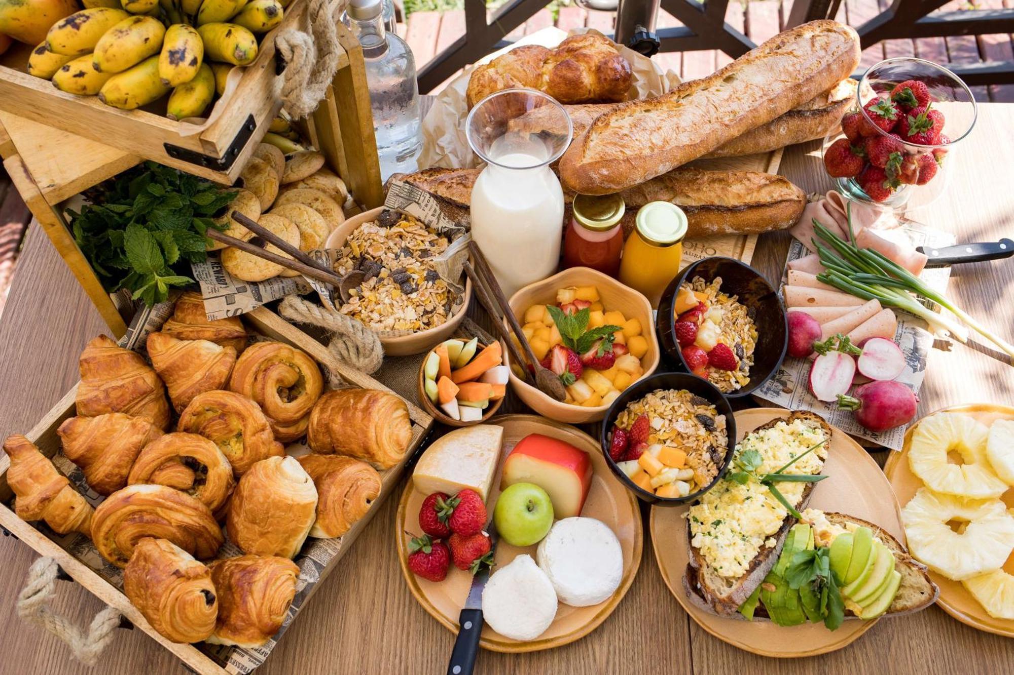 Radisson Hotel Tamboho Waterfront Antananarivo Ngoại thất bức ảnh